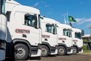 Foto dos Caminhões da Carsten Serviços