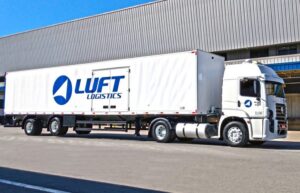 Carreta da Luft Logistics Healthcare